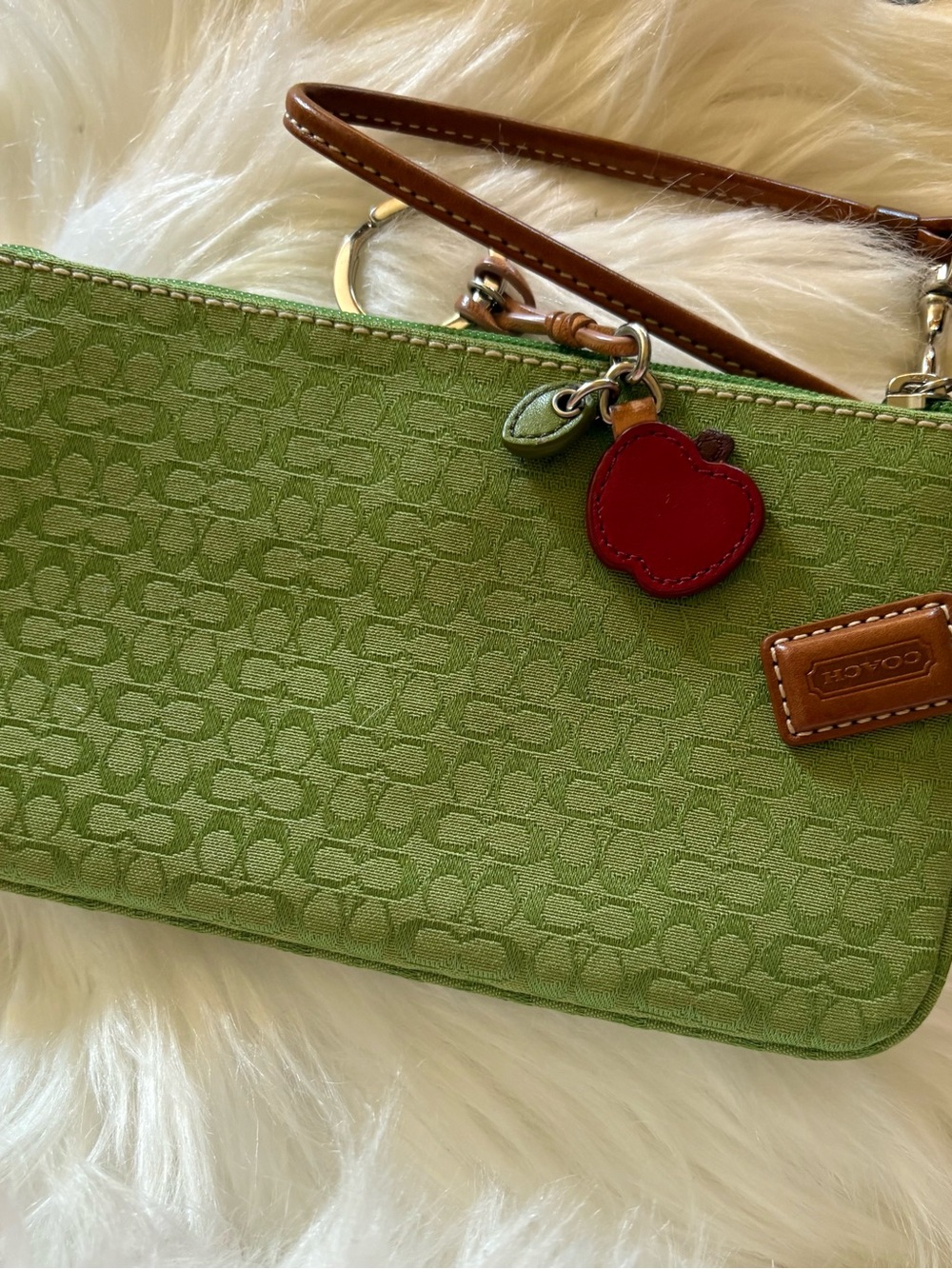 VINTAGE COACH Y2K GREEN SIGNATURE C SOHO JACQUARD AND LEATHER WRISTLET & KEYFOB - Picture 4 of 14